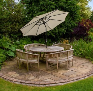 Lichfield Cream 2.7m Tilt Parasol with LEDs